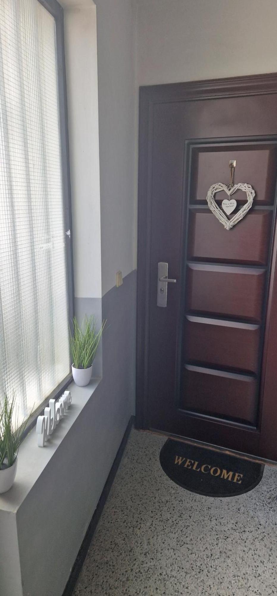 Black And White Apartment Karlovo Dış mekan fotoğraf